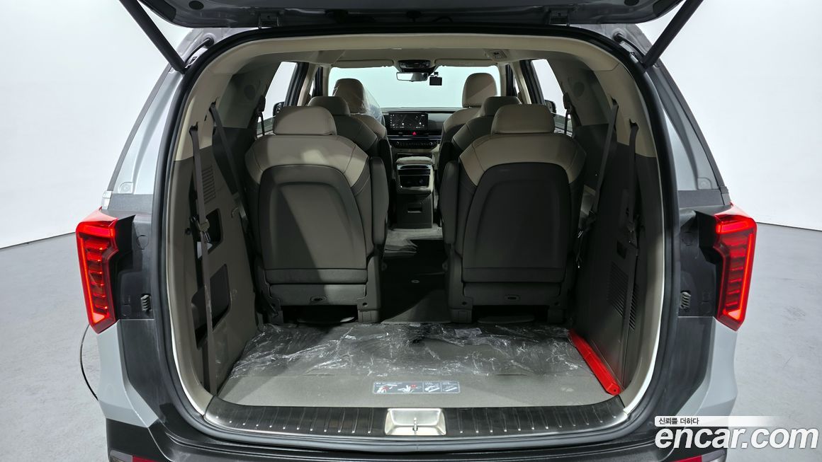Kia Canival 2025