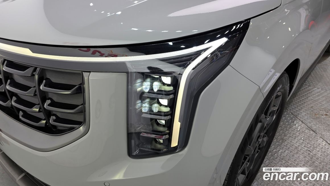 Kia Canival 2025