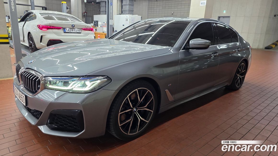 BMW 5-Series 2023