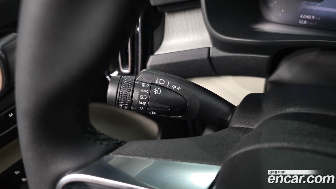 Volvo XC40 2026