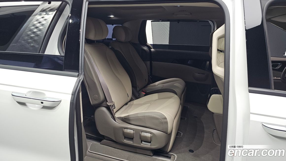 Kia Canival 2024