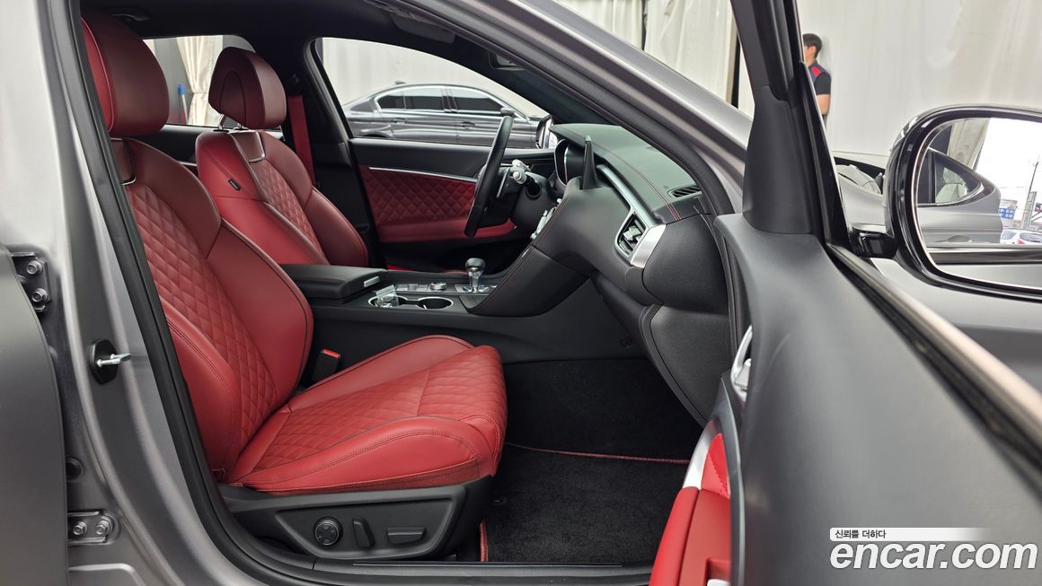 Genesis G70 2025