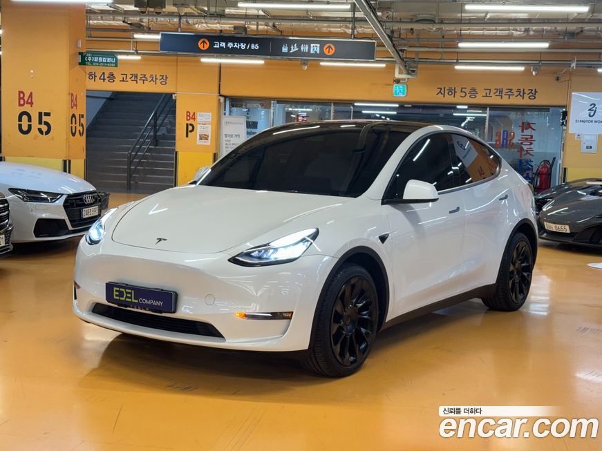 Tesla Model Y 2022