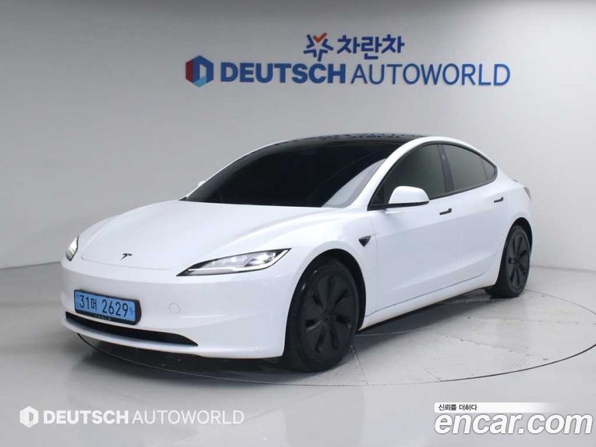 Tesla Model 3 2024