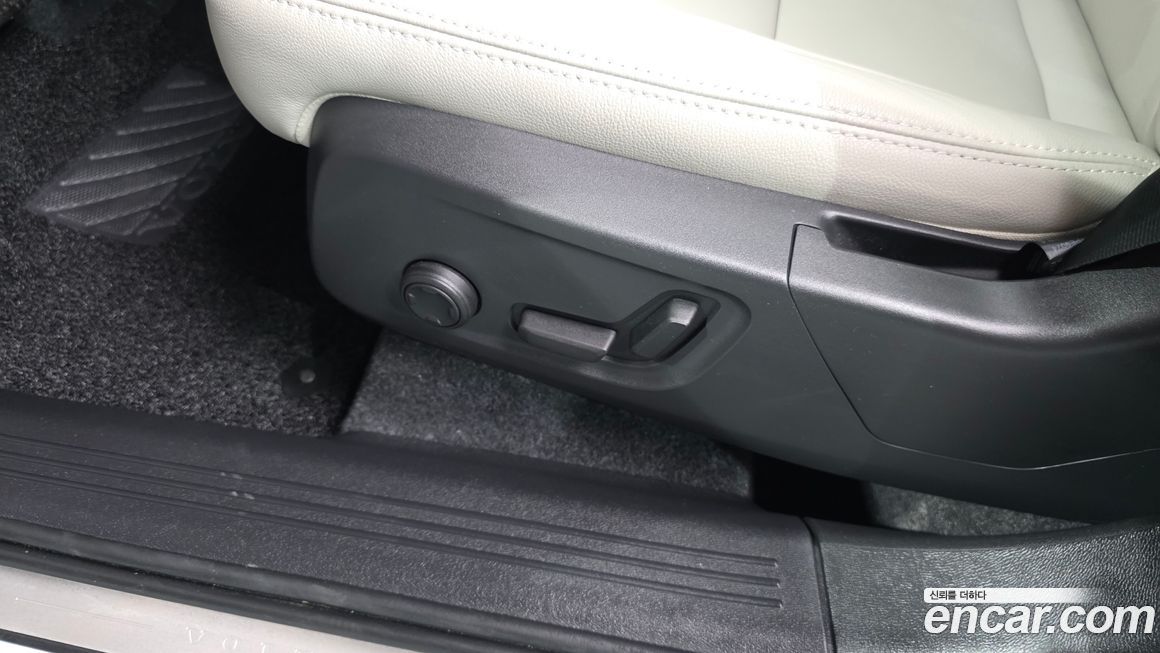 Volvo XC40 2026