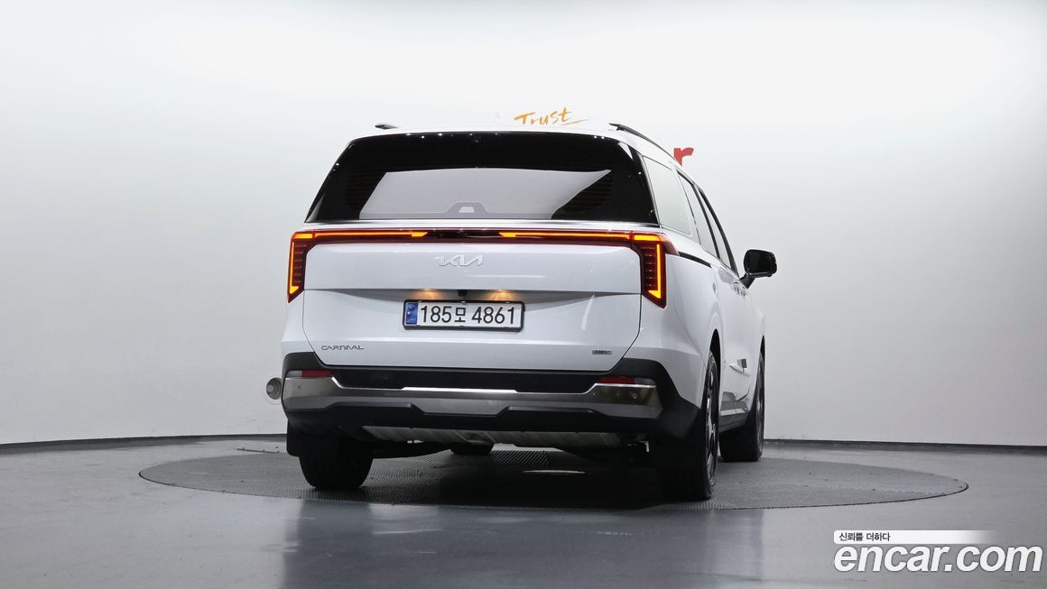 Kia Canival 2024