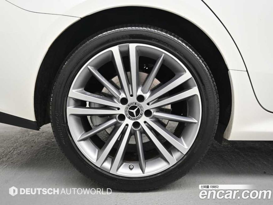 Mercedes-Benz CLS-Class 2019