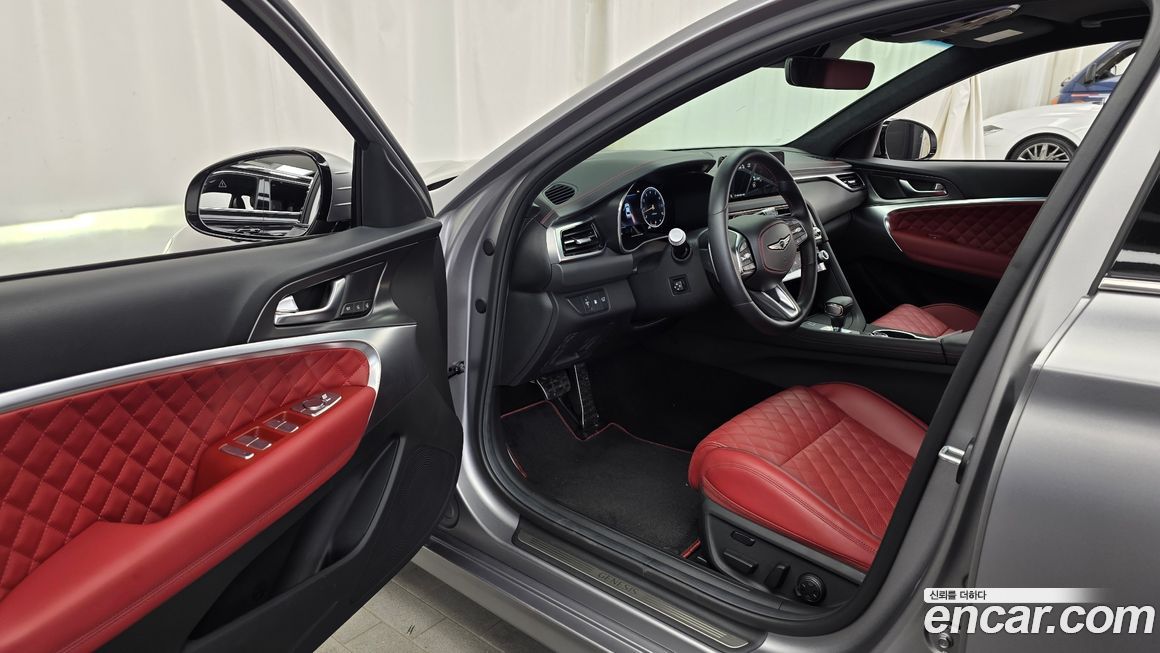 Genesis G70 2025