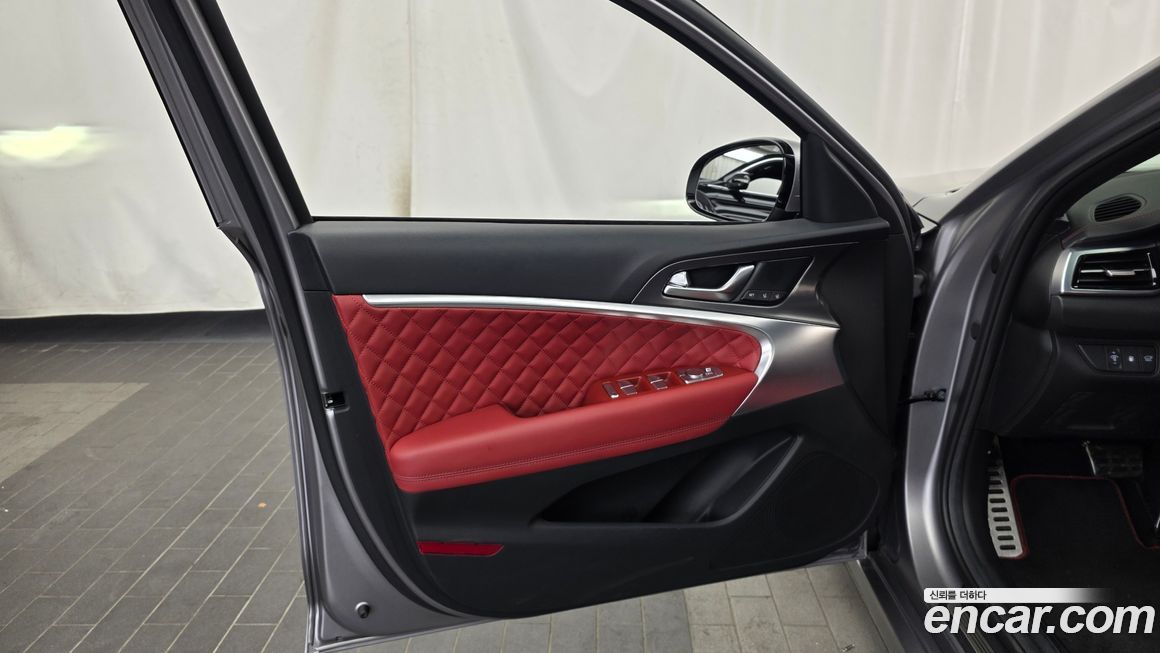 Genesis G70 2025