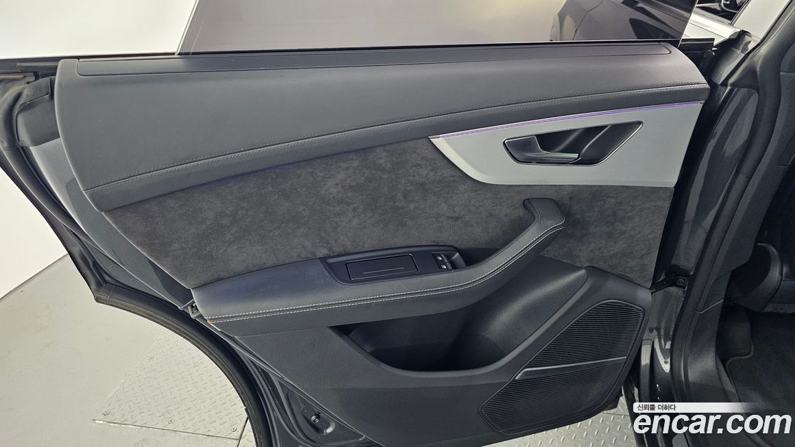 Audi Q8 2022