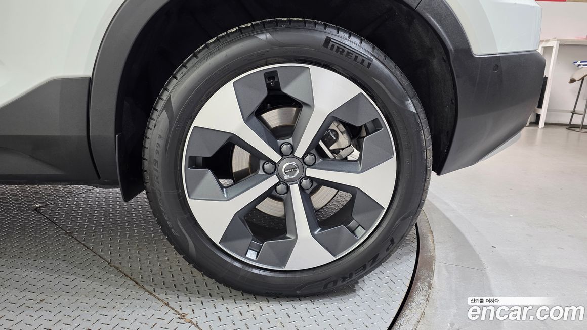 Volvo XC40 2023