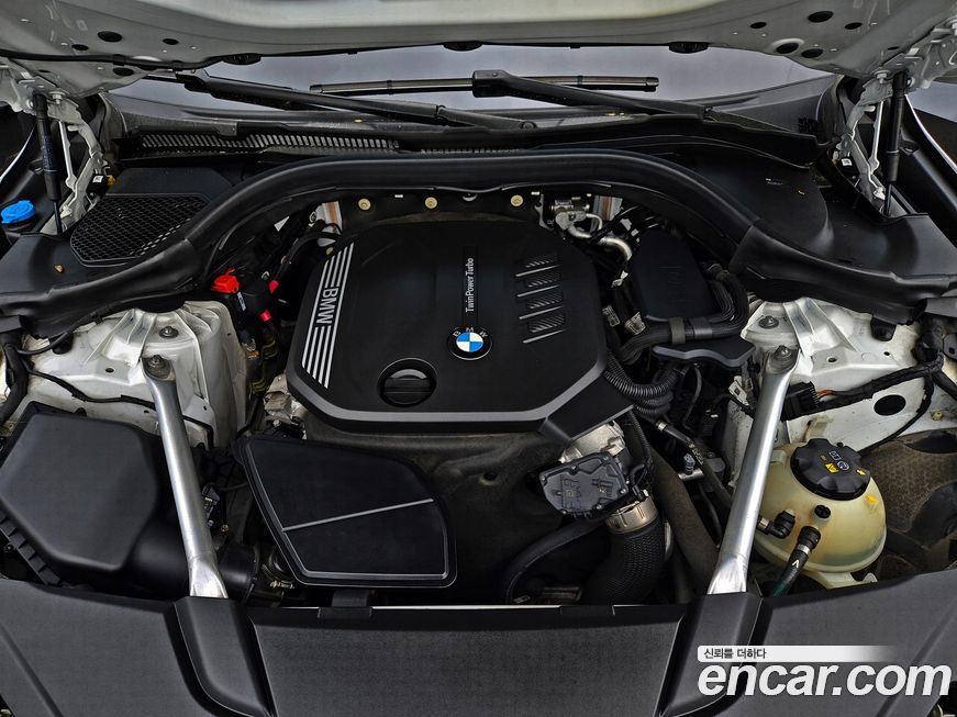 BMW Gran Turismo 2023