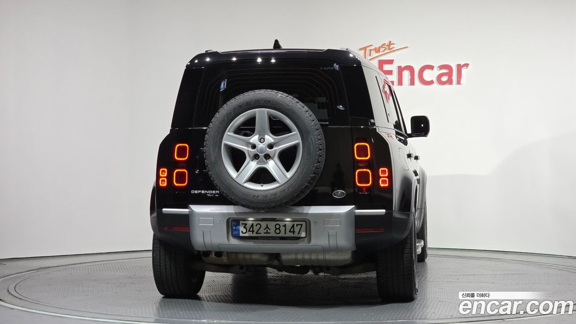 Land Rover Defender 2020