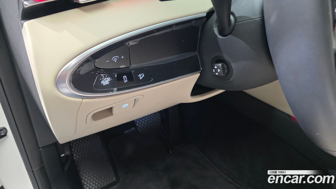Genesis GV70 2025
