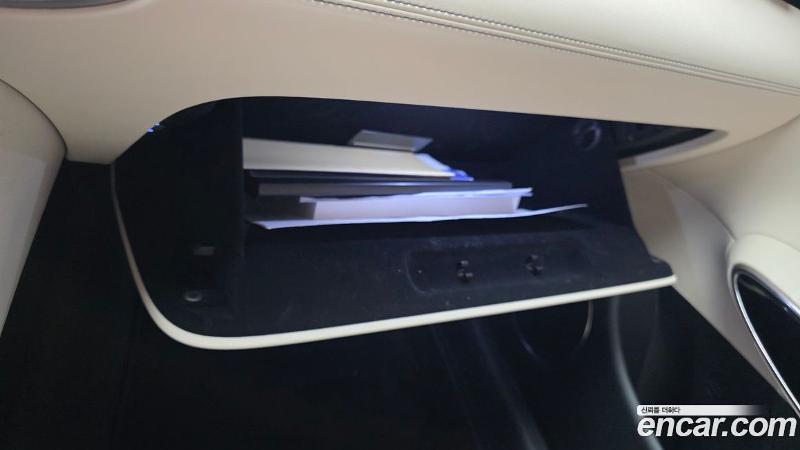 Genesis GV70 2025