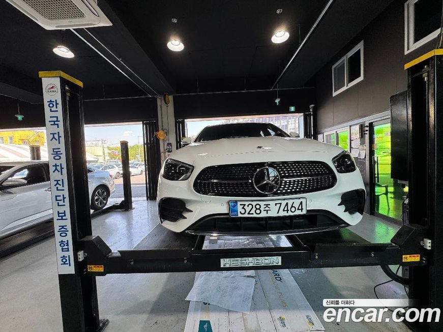 Mercedes-Benz E-Class 2022