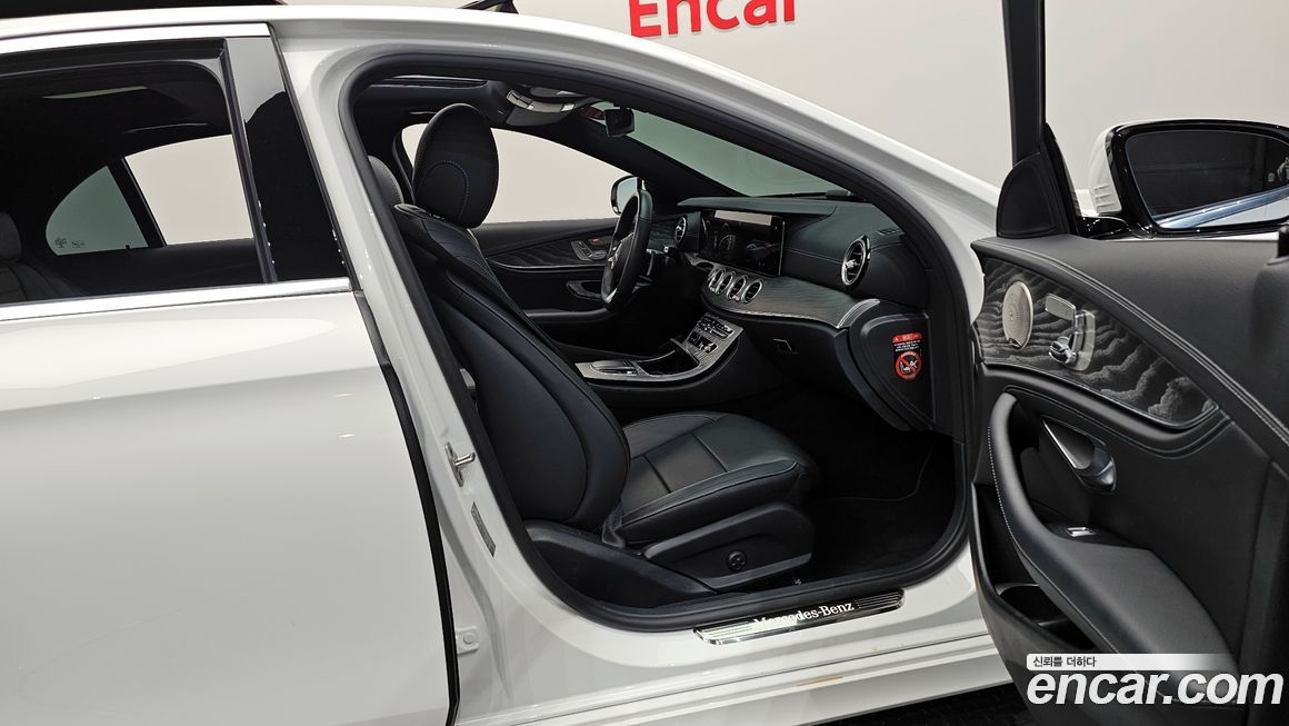 Mercedes-Benz E-Class 2021