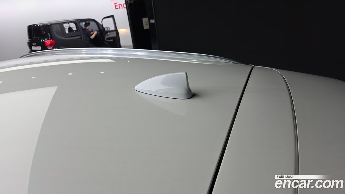Genesis GV70 2025