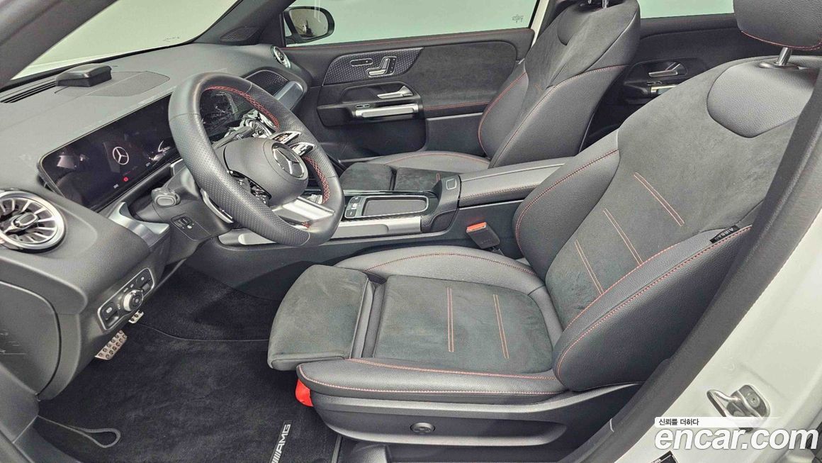 Mercedes-Benz GLB-Class 2025