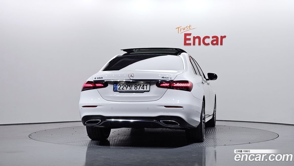 Mercedes-Benz E-Class 2021