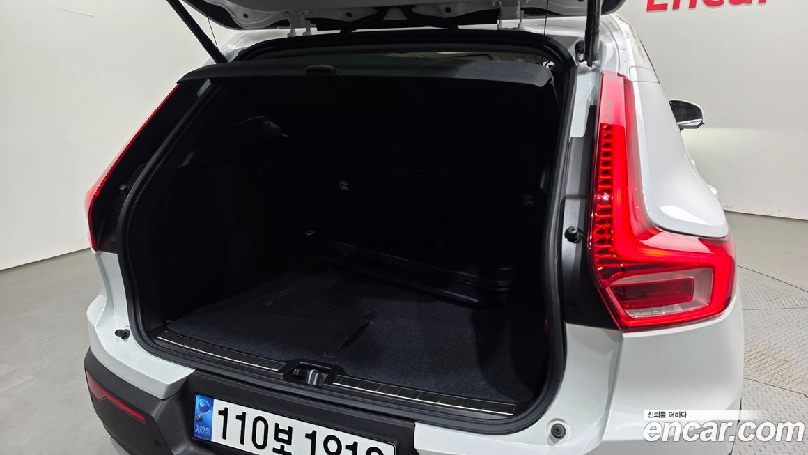 Volvo XC40 2023