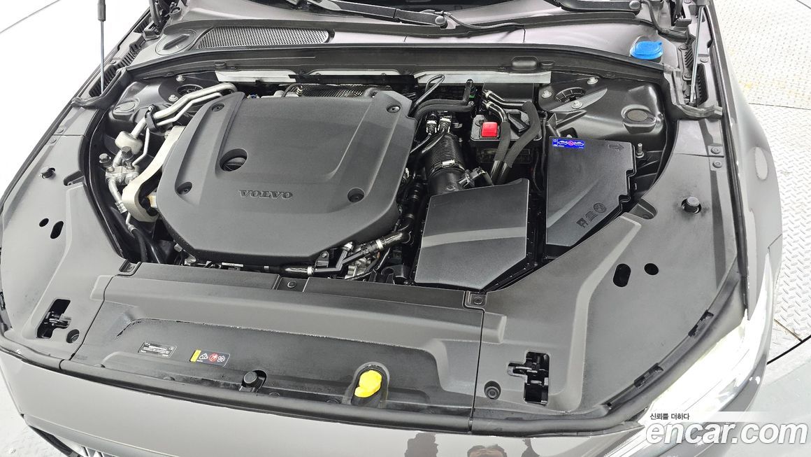 Volvo S90 2025