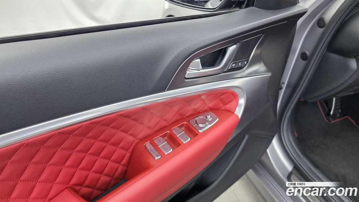 Genesis G70 2025