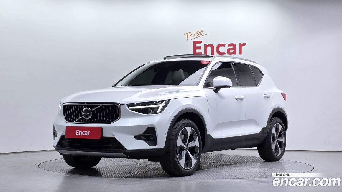 Volvo XC40 2023