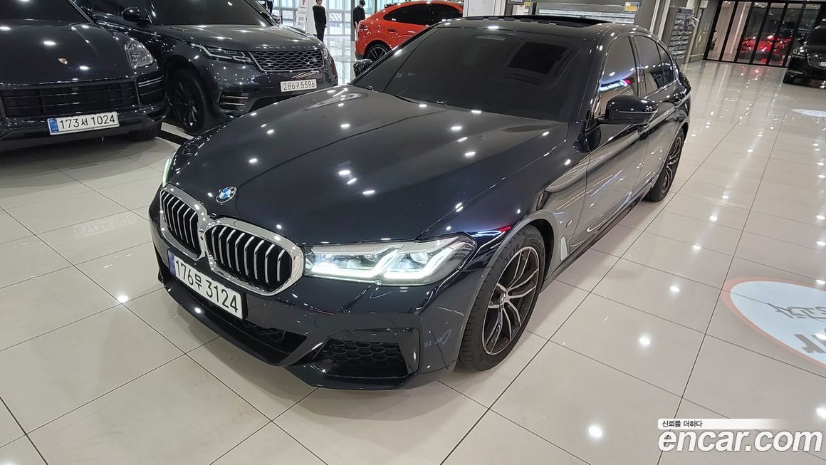 BMW 5-Series 2023