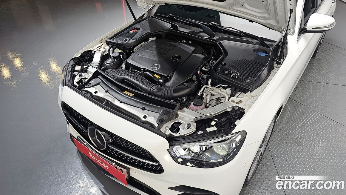 Mercedes-Benz E-Class 2021