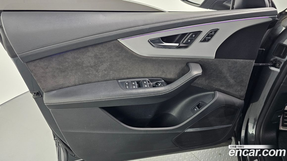 Audi Q8 2022