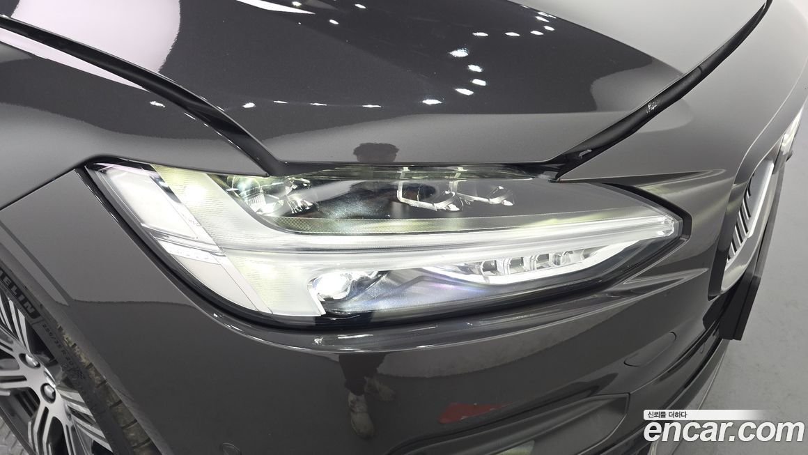 Volvo S90 2025