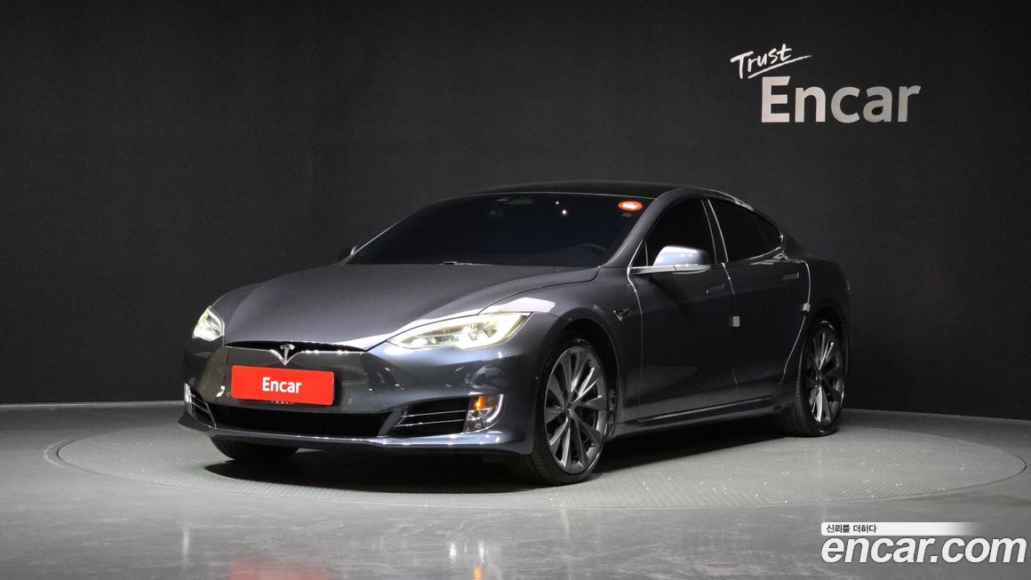 Tesla Model S 2019