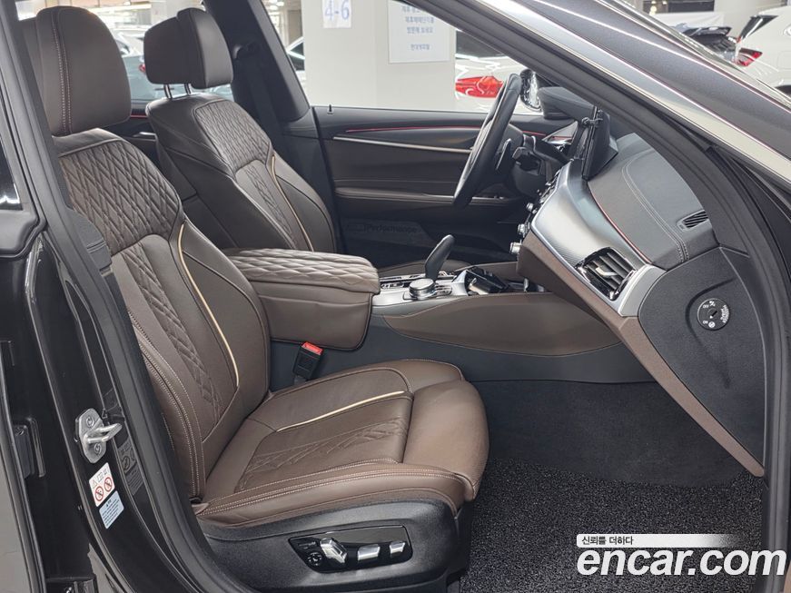 BMW Gran Turismo 2024