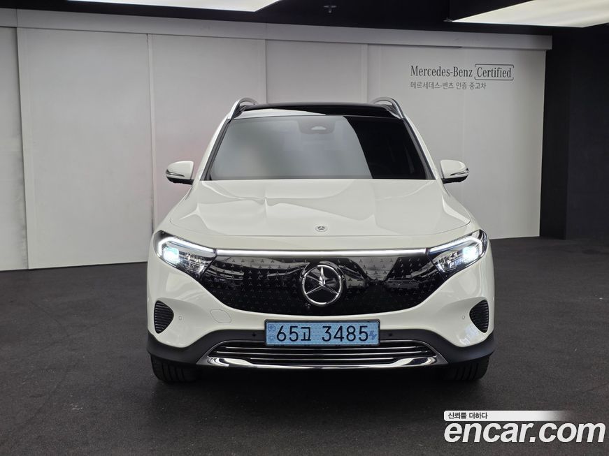 Mercedes-Benz EQB 2026