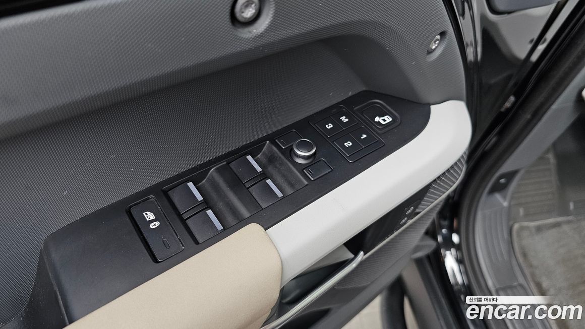 Land Rover Defender 2020