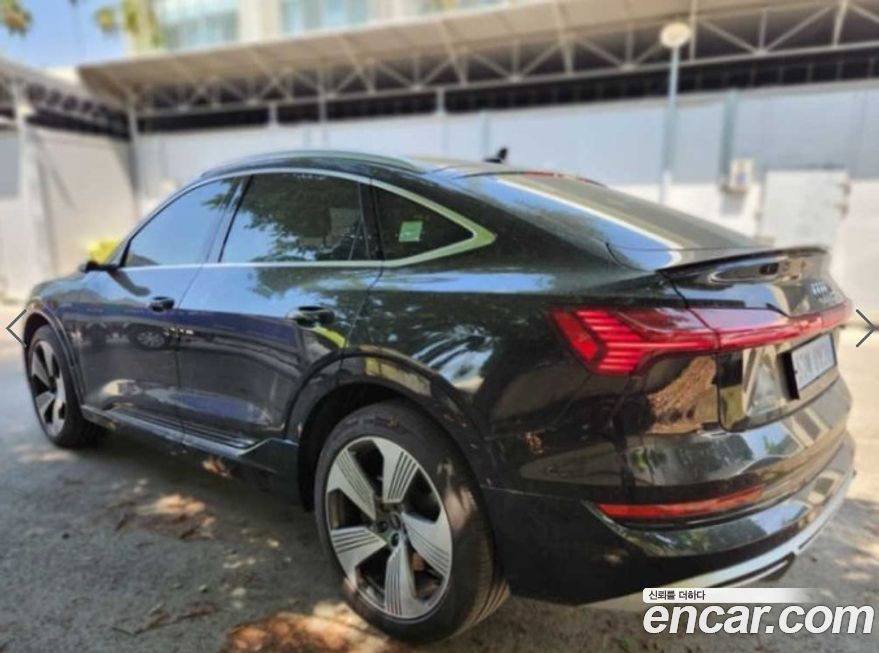 Audi e-tron 2022