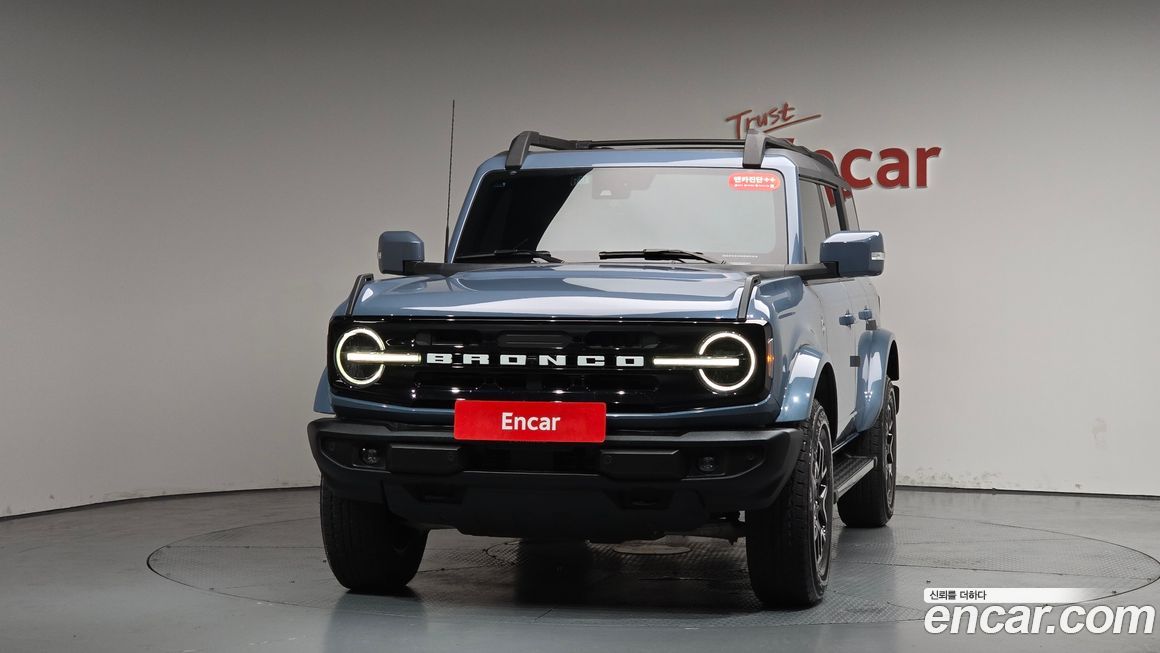 Ford Bronco 2023