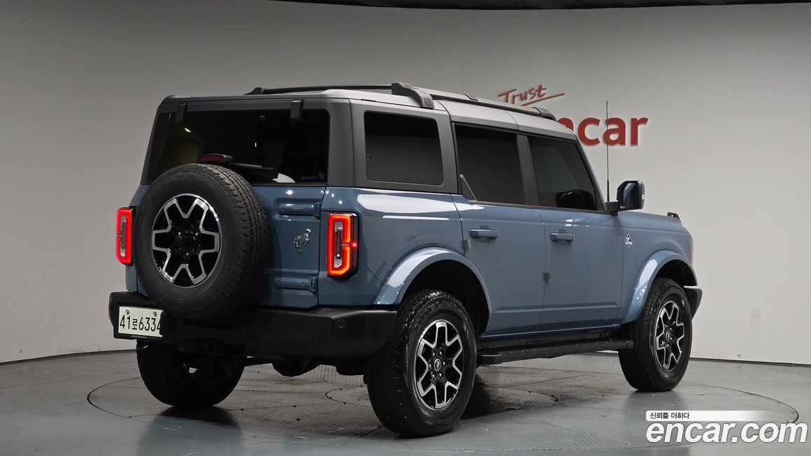 Ford Bronco 2023