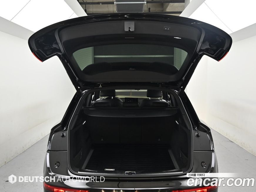 Audi SQ5 2022