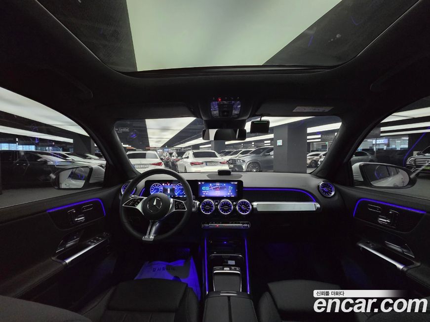Mercedes-Benz EQB 2026