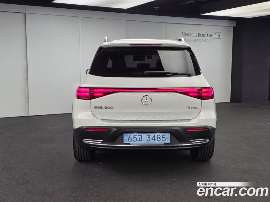 Mercedes-Benz EQB 2026