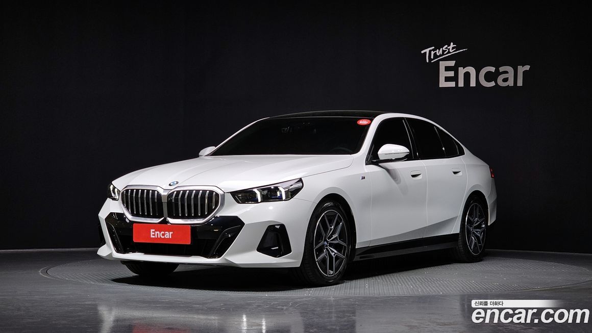 BMW 5-Series 2025