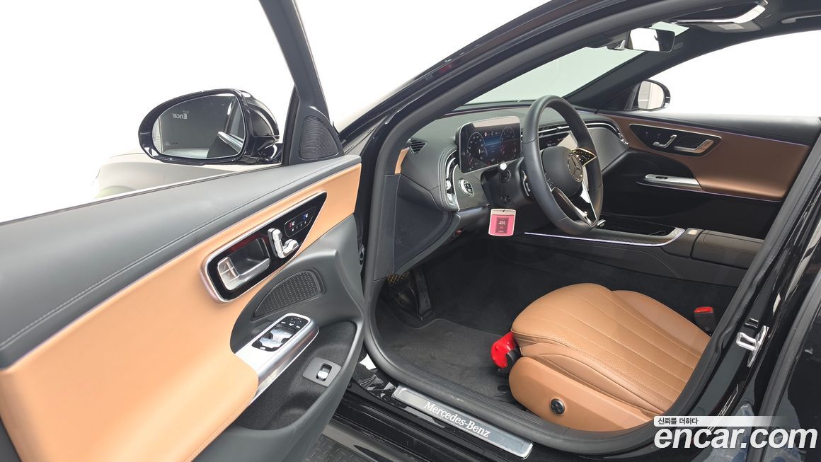 Mercedes-Benz E-Class 2025