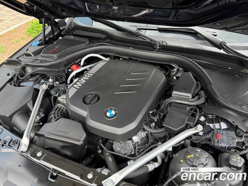 BMW 5-Series 2025