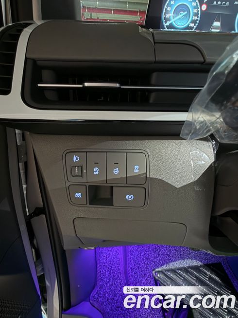 Hyundai Staria 2025