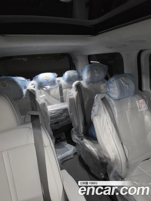 Hyundai Staria 2025
