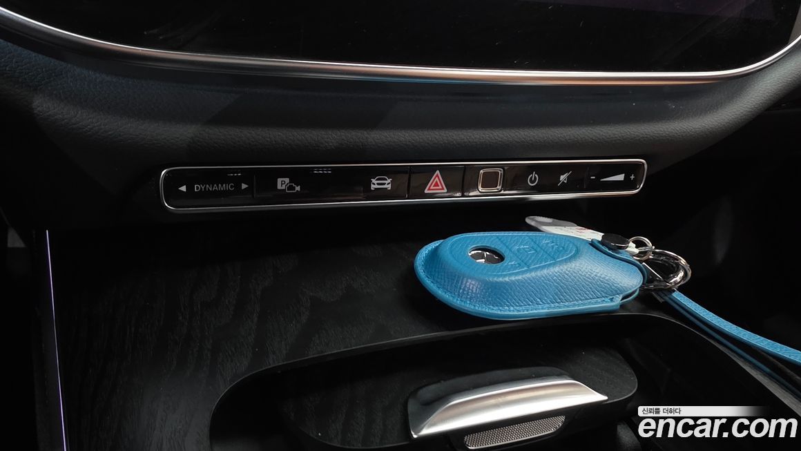 Mercedes-Benz E-Class 2025