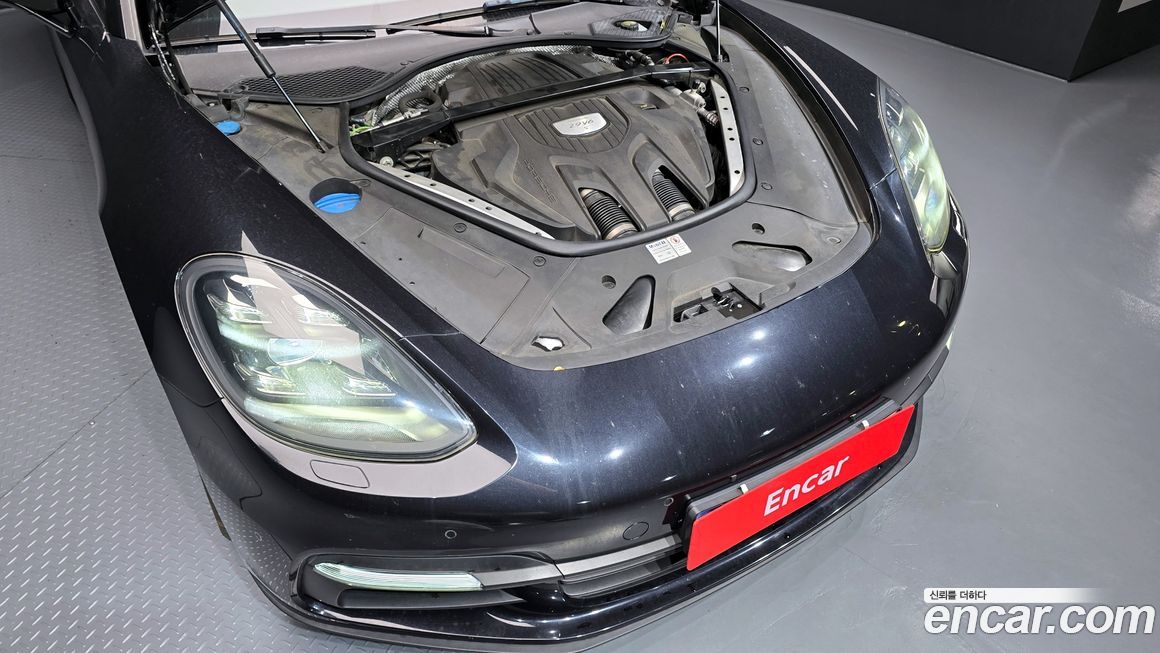 Porsche Panamera 2018