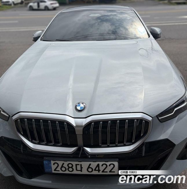 BMW 5-Series 2025